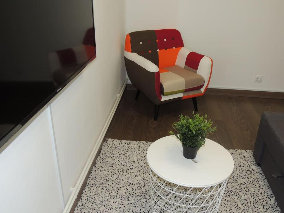 Precioso Piso En Oviedo, Parking, Wifi Y Netflix By Delabra Apartments Bagian luar foto